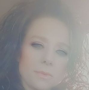 Meet your Posher, Jenn